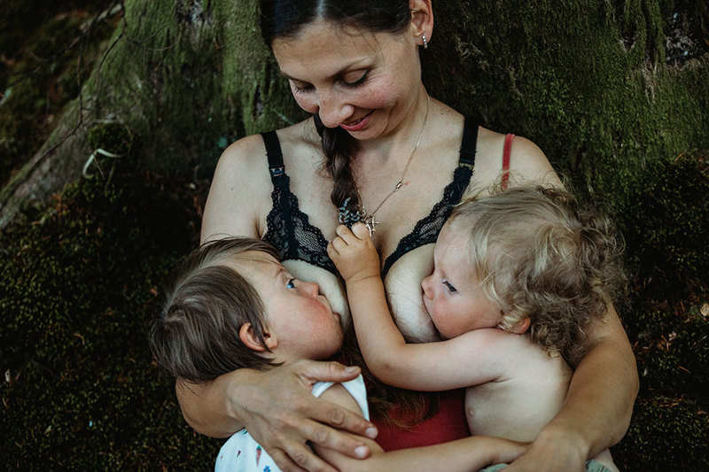 Elina, Levana (4.5 years) & Zoryan (20 months)